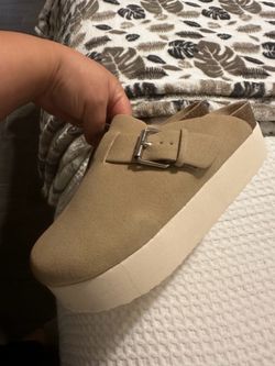 Platform clogs madden girl