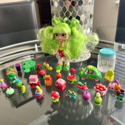 Shopkins Shoppies Blossom Apples Doll, Bonus Shopkins Cuties Car with Mini Shopkins 