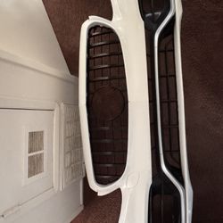 Mercedes Banz C63 Front Bumper 