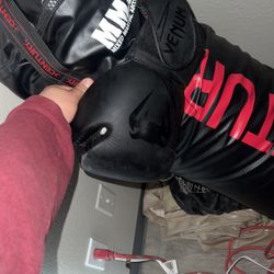 70 Pds Bag With Gloves