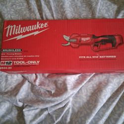 Milwaukee 