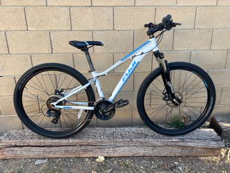 2018 Fuji Nevada 1.9 29er Mountain Bike 🚵‍♂️