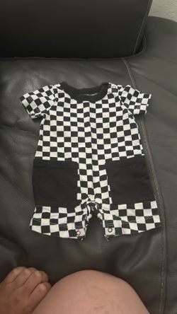 Checker one piece