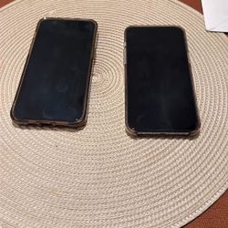 2 iPhone 14 Pro Max 