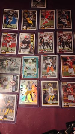 Majority of topps flagship rookie card w/others