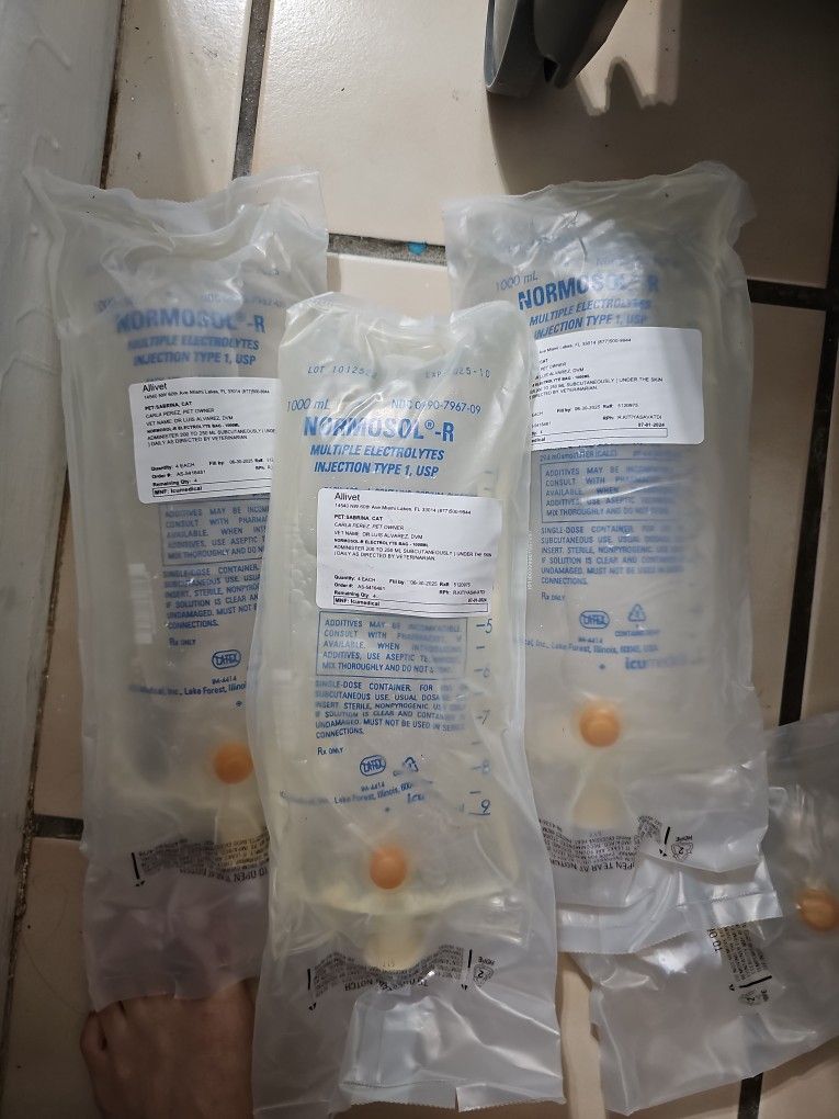 Fluid For Cats - NORMOSOL -KIDNEY