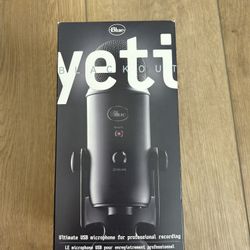 New In Box Yeti Microphone Logitech Blackout