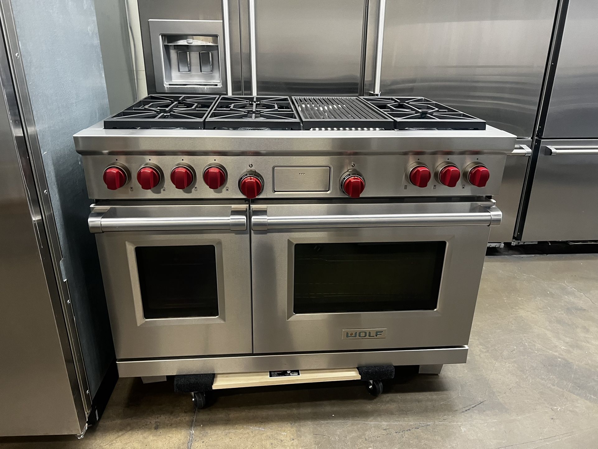 Wolf 48”Wide Dual Fuel Range Stove In Stainless Steel With Grill