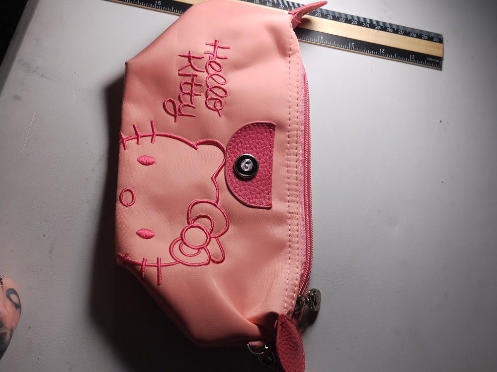 Hello Kitty Wristlet