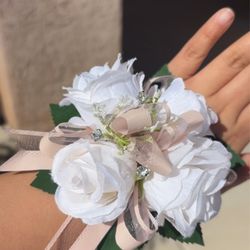 Prom corsage