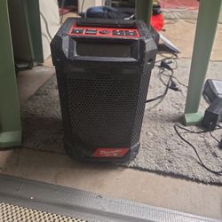 M12 12-Volt Lithium-Ion Cordless Bluetooth/AM/FM Jobsite Radio with Charger with M12 2.0Ah Battery
