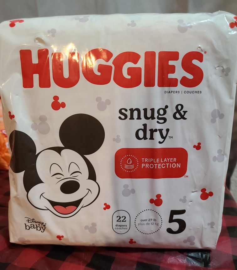 Huggies Diapers Size 5, 22 Count 