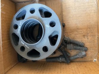 Bmw X5 wheel spacers with extended studs