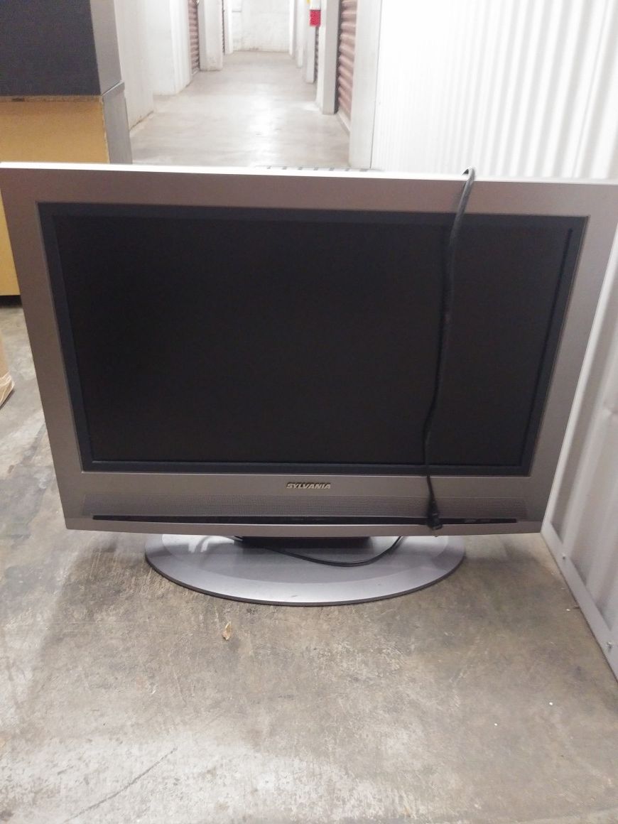 32 inch Sylvania tv with no remote $20
