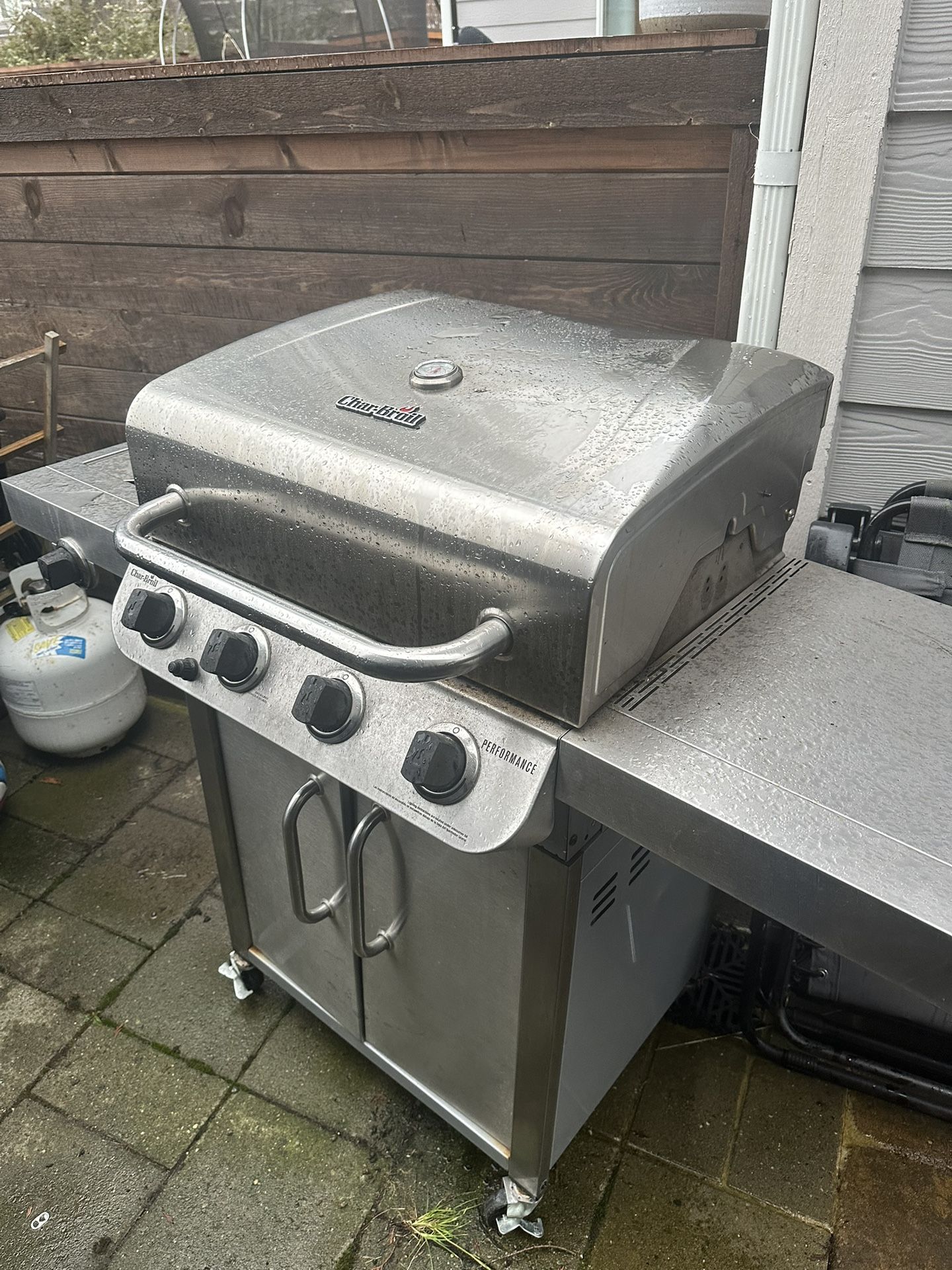 Charbroil 4 Burner Grill For Sale In Gig Harbor WA OfferUp charbroil-4-burner-grill-for-sale-in-gig-harbor-wa-offerup