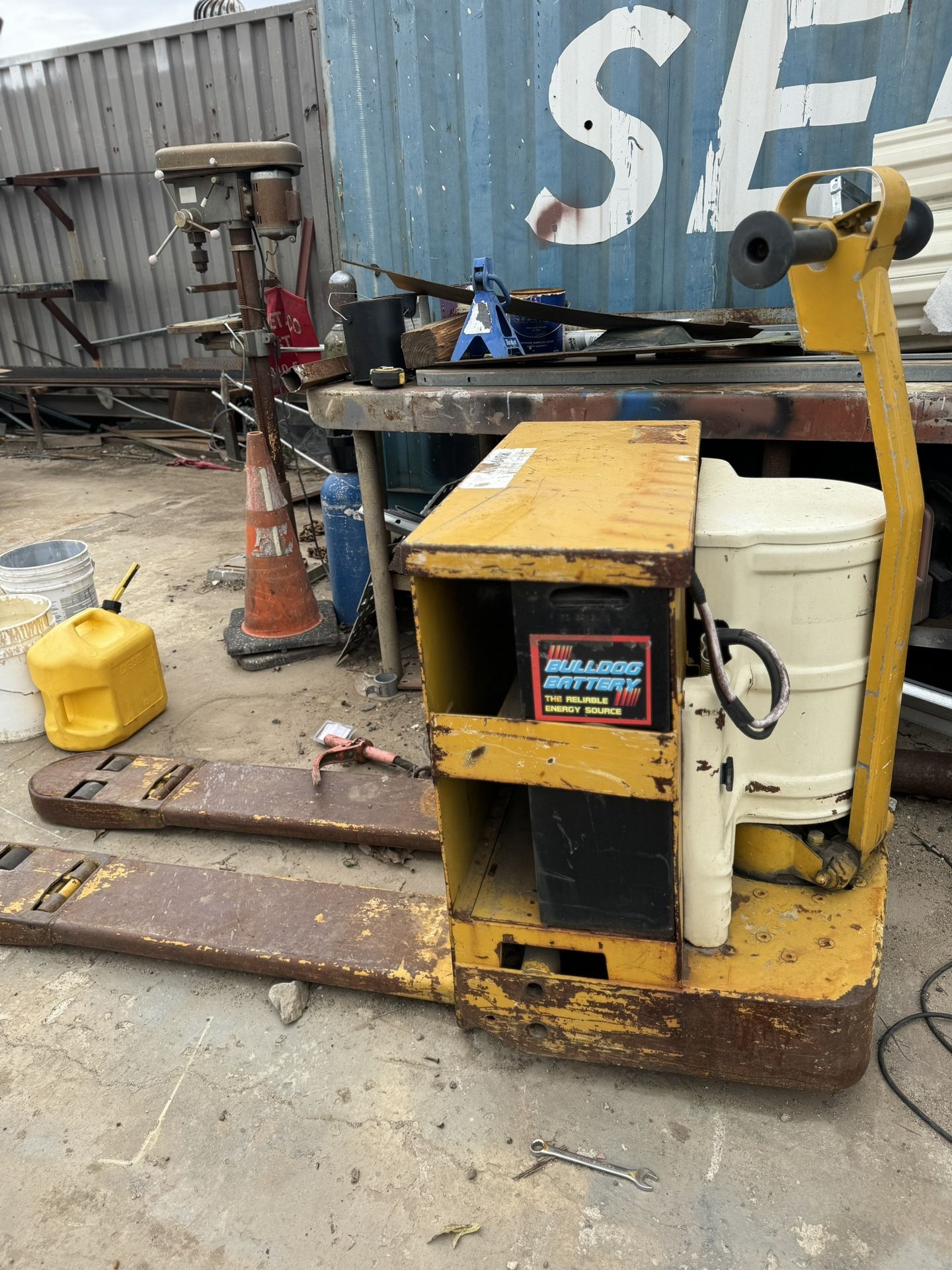 Yale Electric Pallet Jack