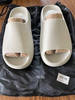 Yeezy YS-01 Slides. Size 13 men’s. Color-cream