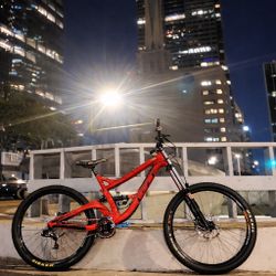 Full Suspension Mountain Bike