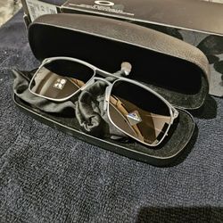 Oakley Holbrook TI Polarized Sunglasses 
