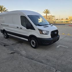 2022 Ford Transit-250
