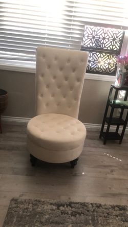 Throne chair