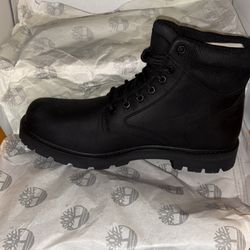 Brand New Timberland Boots – Black (Men’s 8.5 / Women’s 10)