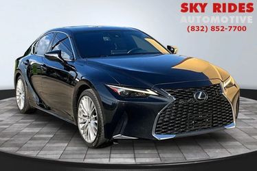 2023 Lexus IS