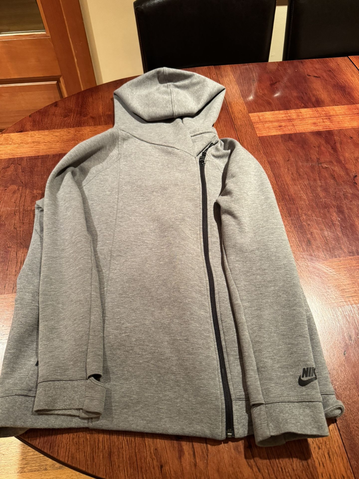 Nike Tech Sweatshirt Women’s L Gray Asymmetrical Full Zip
