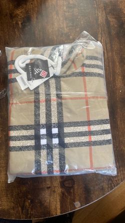 Plaid Hoodie Size XL New with Tags