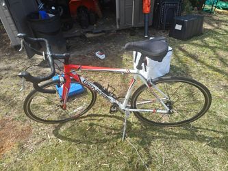 Genesis road bike mint Condition