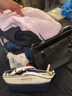 Bundle of clothes Large and medium