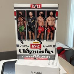 2022 UFC Chronicles Panini