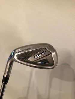 TAYLORMADE SIM2 pitching wedge left handed