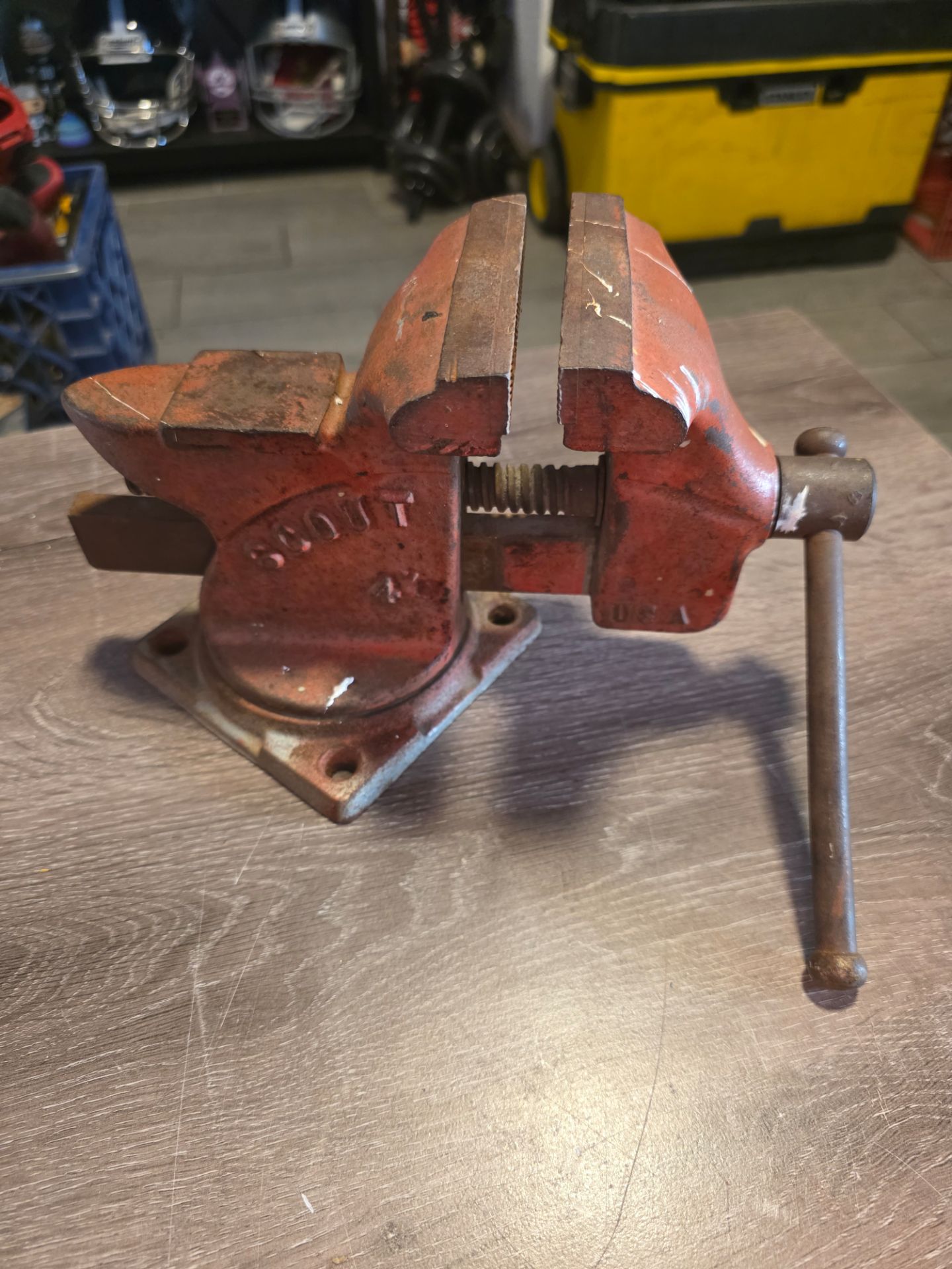 Vintage 4” Swivel Bench Vise – Heavy Duty Cast Iron – Made in USA $40 OBO