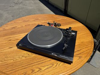 Vintage MCS Turntable – Belt Drive, Semi-Auto – Made in Japan