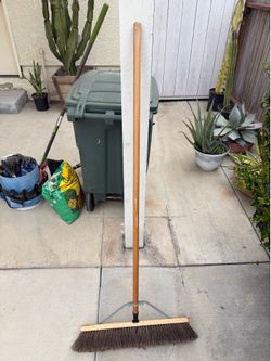 ULINE 24" Garage Broom