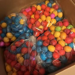 Cascarones & Canastas 