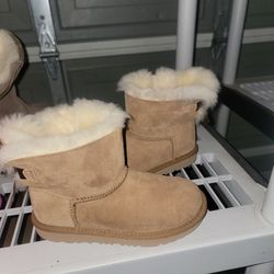 Uggs Size 3