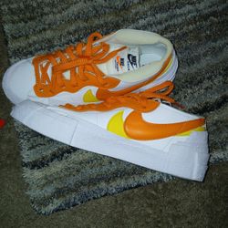 Nike Blazer Low X Sacai.     Magma Orange
