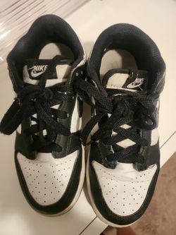 Nike Panda Dunks