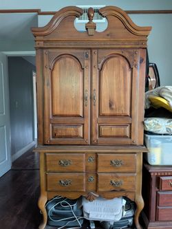 Basset Armoire