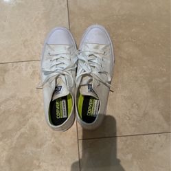 Converse Chuck Taylor size 8