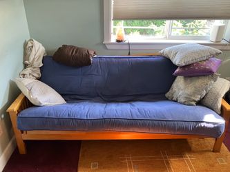 Free Comfy Futon & Cream Linen Cover