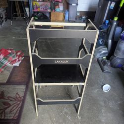 LAKALUK LEARNING / HELPING TOWER