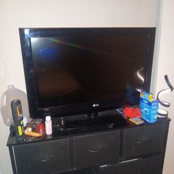 LG Android television set