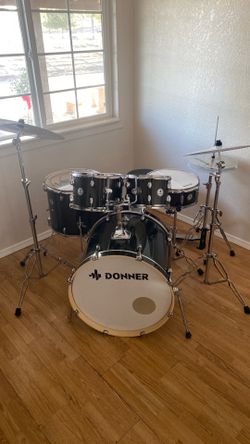 Adult Black Donner Acoustic Full Drum Kit with Mute Pads. 16” Crash and 20” Ride Cymbals