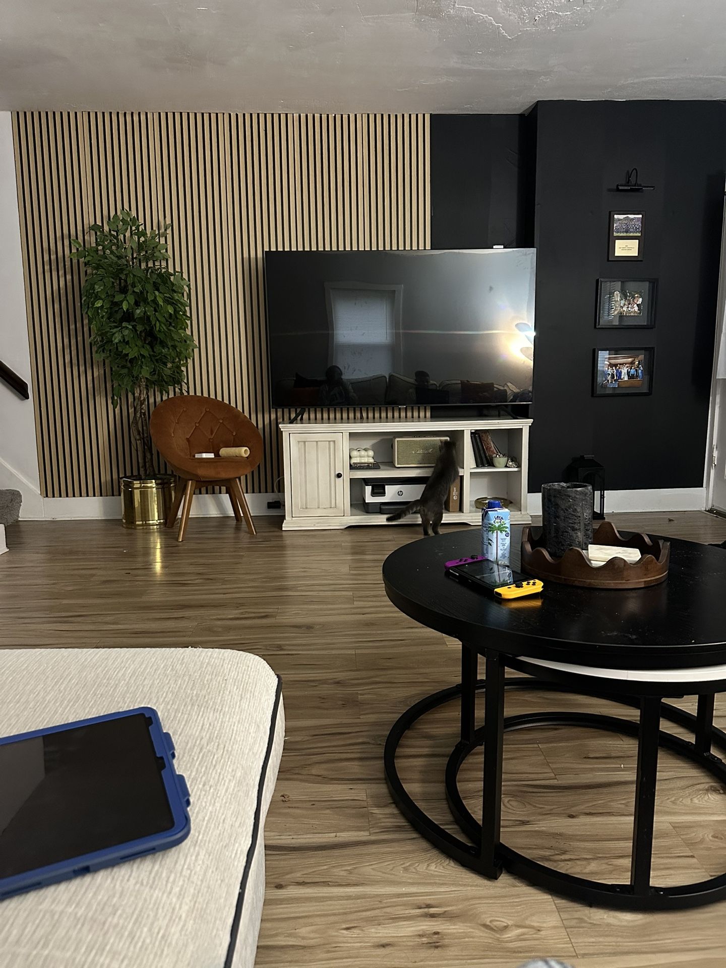 White Tv Stand