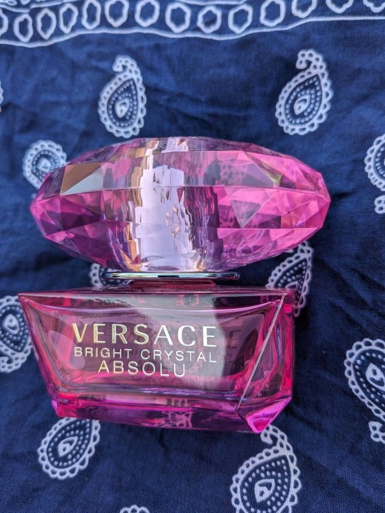 Versace Bright Crystal Absolu Perfume 