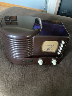 Vintage radio works fine