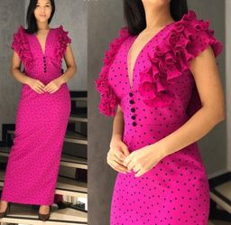 Evening Dress. Available in Size 6(38) & 10(42)